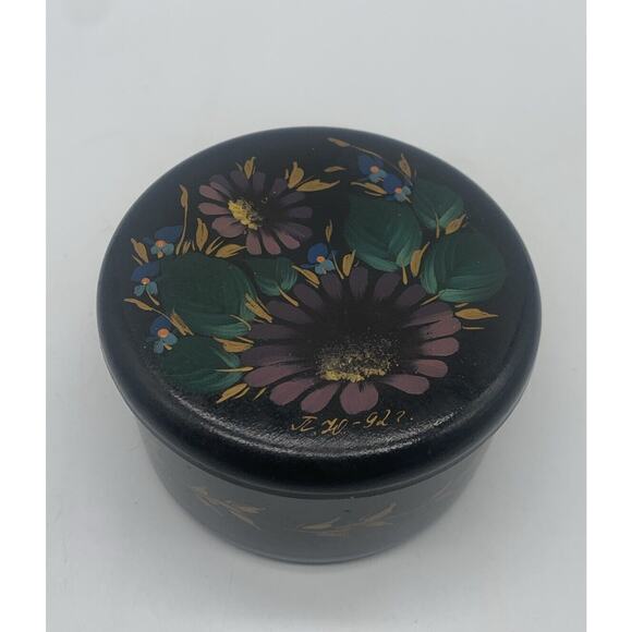 Vtg MCM Russian Handpainted Lacquered Floral Trinket Box Signed - Picture 2 of 6